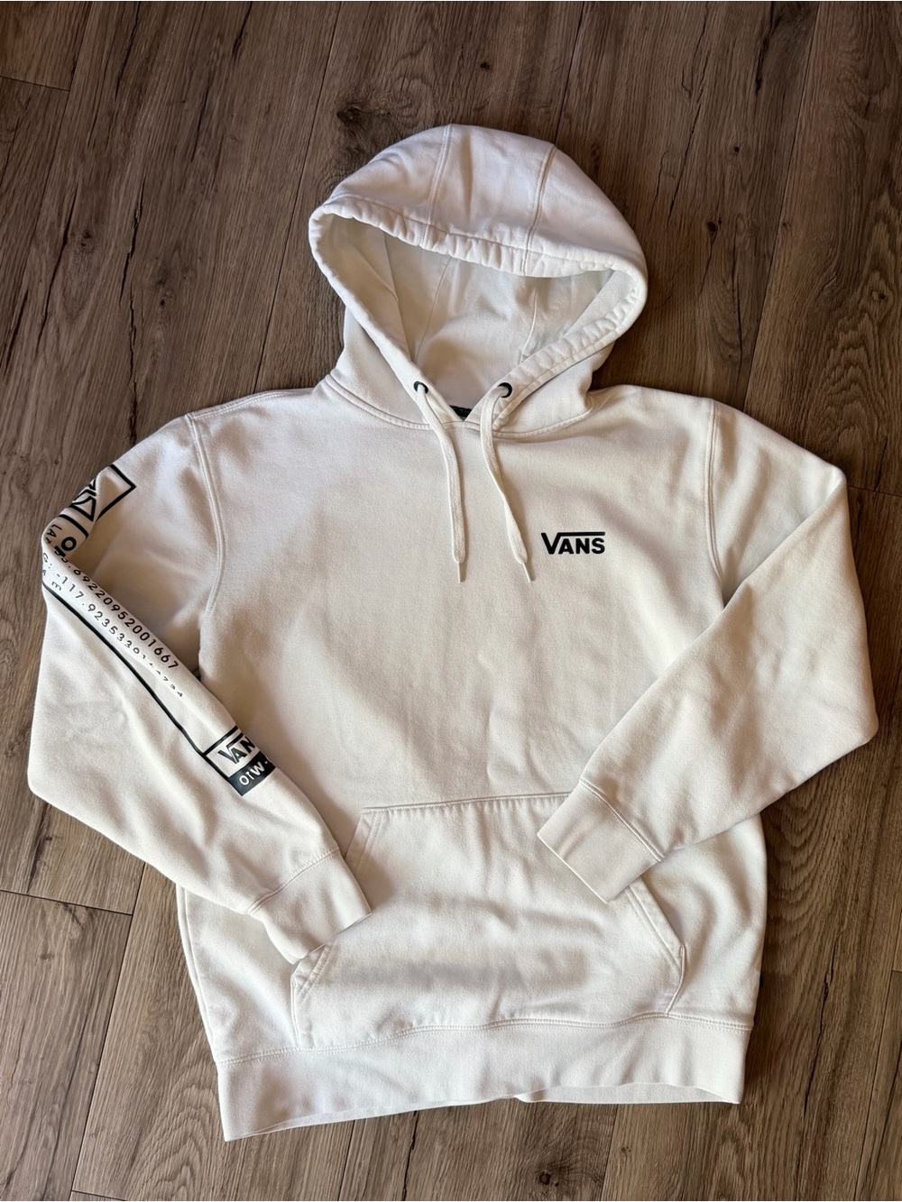 Vans off the wall White and black Hoodie with Sleeve Graphics men’s medium